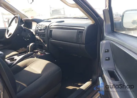 2004 Jeep Grand Cherokee Laredo z USA, uszkodzony, nr VIN 1J4GW48S04C218898